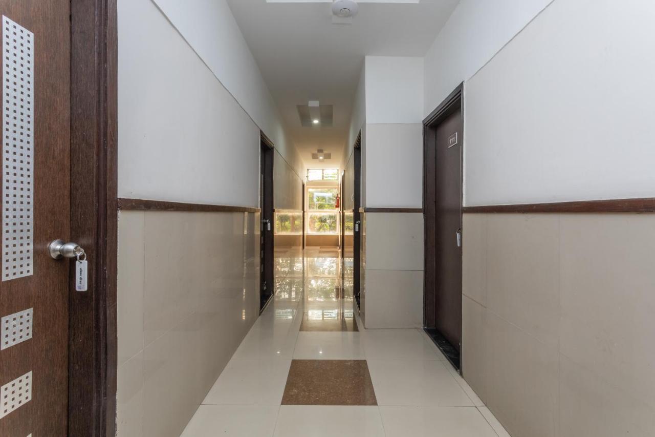 Oyo 77137 Hotle Castle Inn Mumbai Ngoại thất bức ảnh